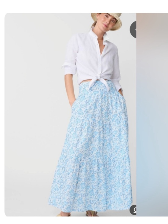 J. McLaughlin Dresses & Skirts - J. McLaughlin Ophelia Blue and White Smocked Floral Maxi Skirt